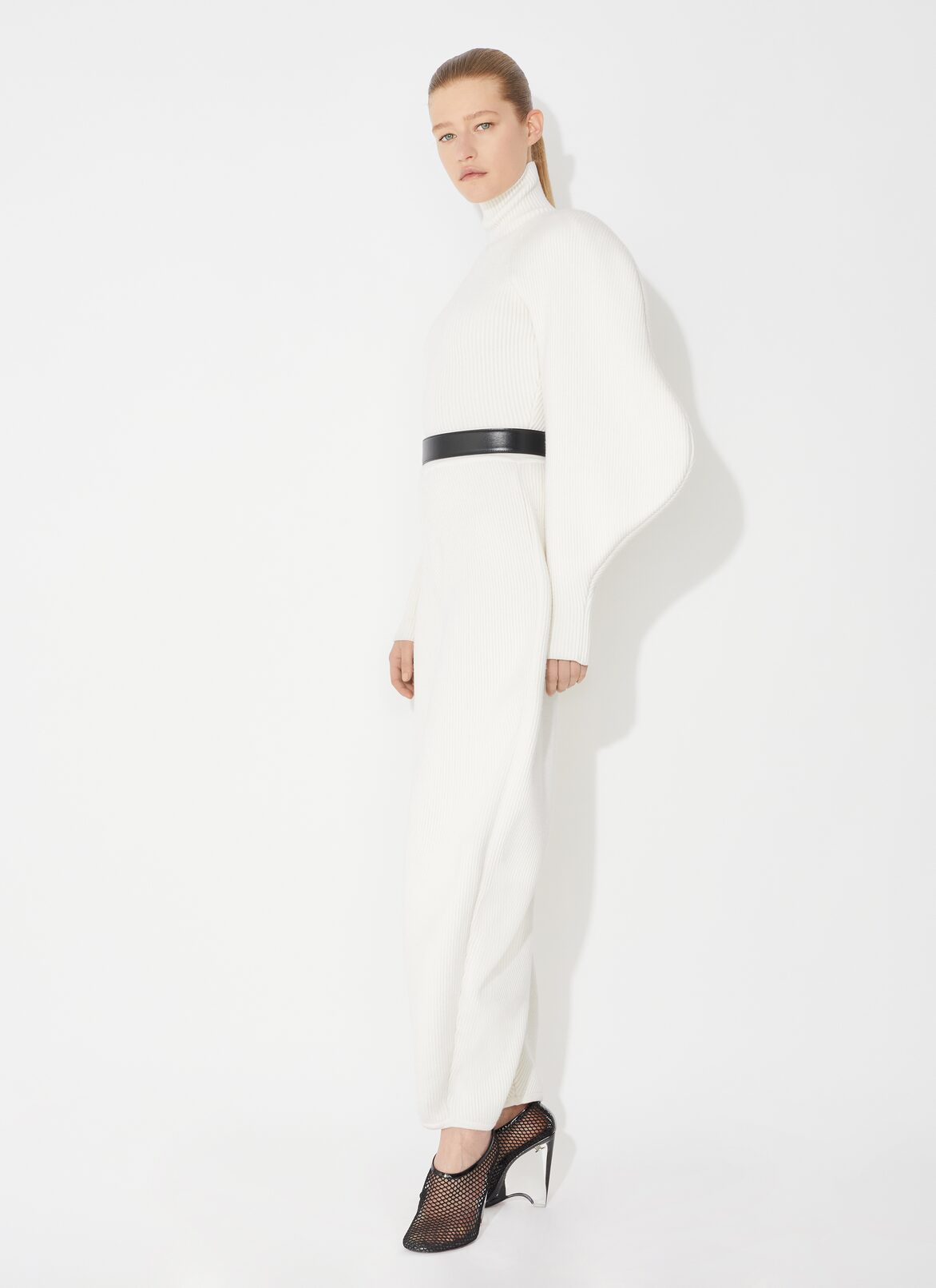 Asymetric sculptural rib knit sweater ALAÏA WHITE ASYMETRIC SCULPTURAL RIB KNIT SWEATER